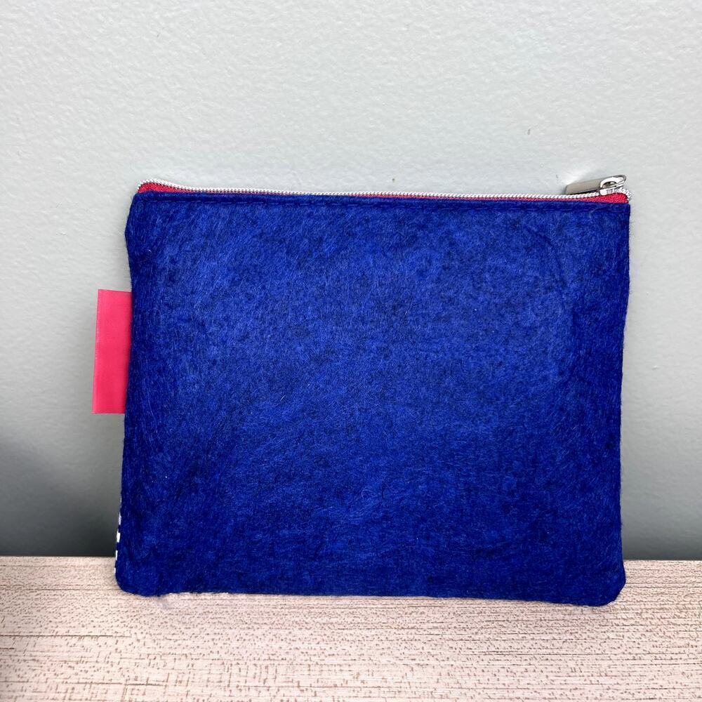 British Airways Traveller Plus Amenities Bag Cosmetics Toiletry Small Zip Pouch - Picture 3 of 7